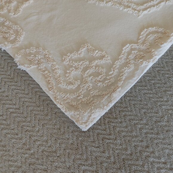 King Size Pillow Case by: MADISON PARK - 100% COTTON - Picture 4 of 13